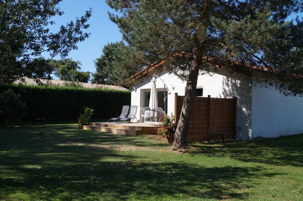 Gite La Maloniere Saint-Martin-du-Bois  Экстерьер фото